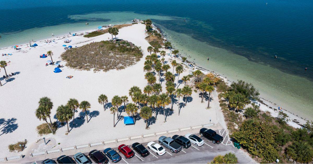 Read more about the article Tarpon Springs, FL: A Beachfront Paradise to Call Home