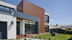 oldsmar-cost-of-homeownership - TheAlexAlvarezRealtor - TheAlexAlvarezRealtor single-family home exterior and driveway
